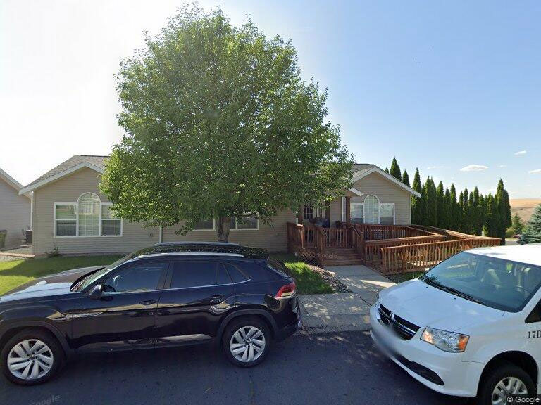 403 N Hauser Ave, Colfax, WA 99111